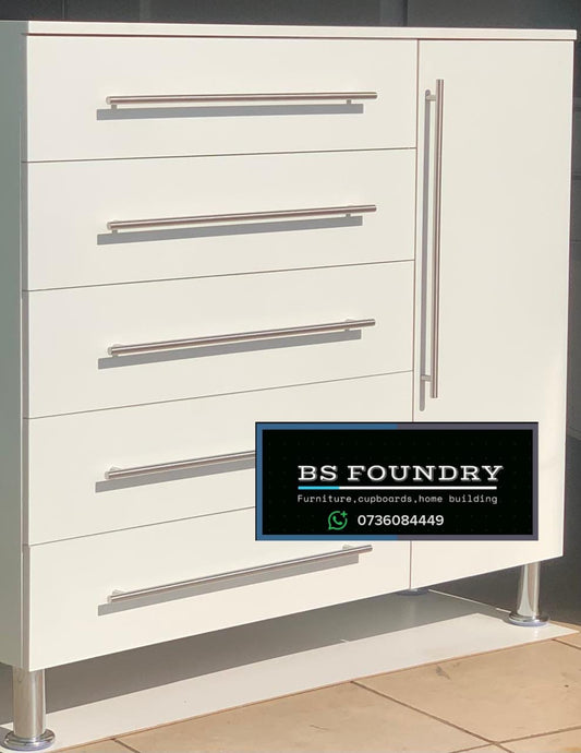 Chest of drawer 5drawers & 2shelves