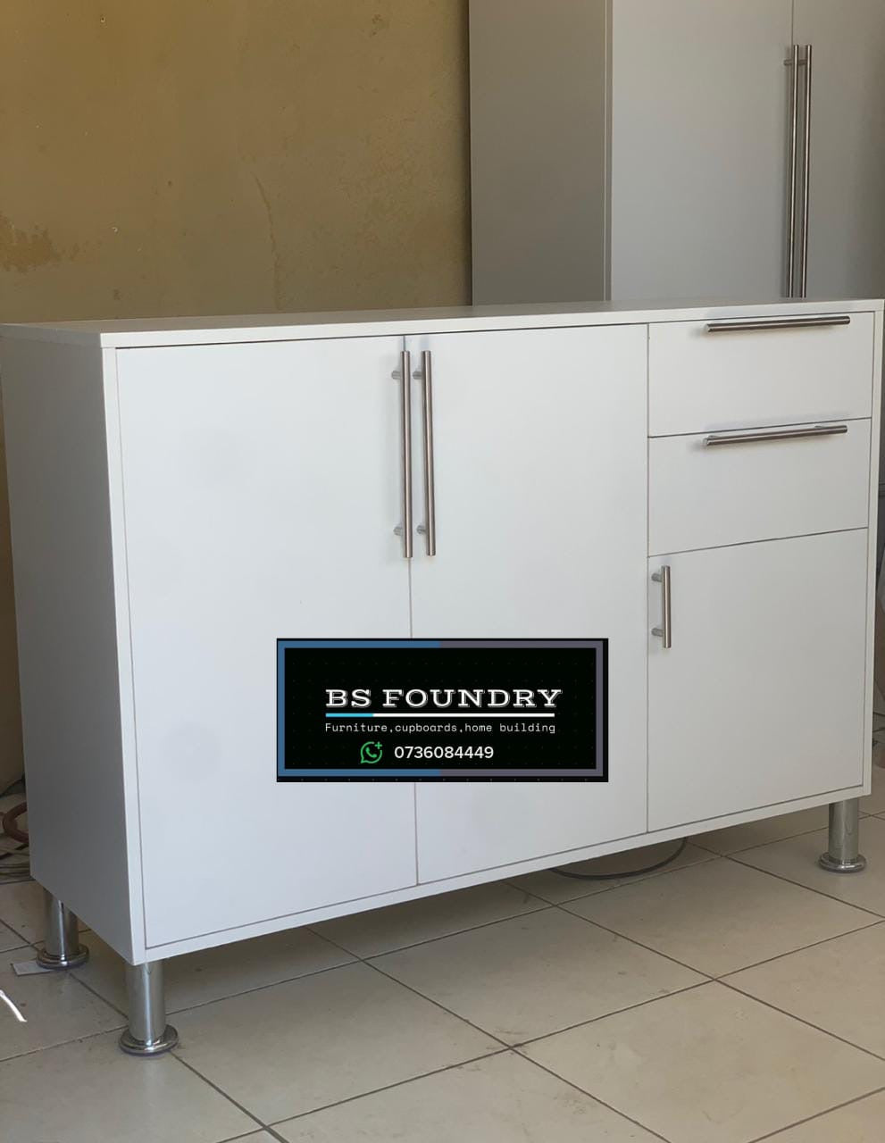 3 door cupboard with 2 drawers